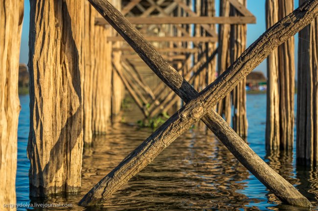 Знаменитый мост Убэйн в Амарапуре