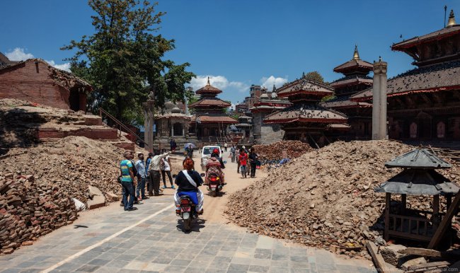 Катманду: дрожь Гималаев
