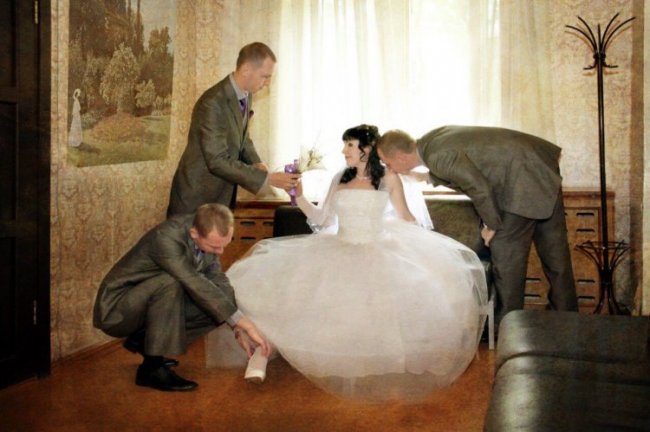 Забавные и странные свадебные фотографии