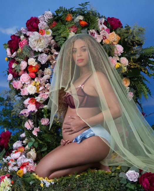 Снимок беременной Бейонсе стал на фотохостинге самой популярной публикацией ...