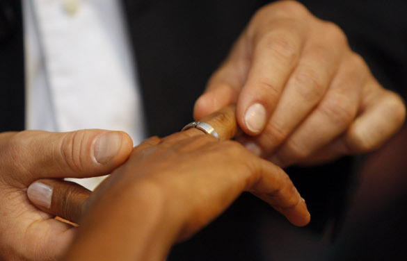 В России предложили приравнять пятилетнее сожительство к официальному браку
