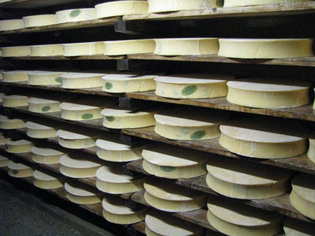 Производство сыра в Альпах