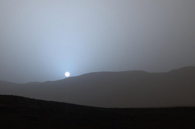 Лучшие снимки марсохода Curiosity и последние новости с Красной планеты