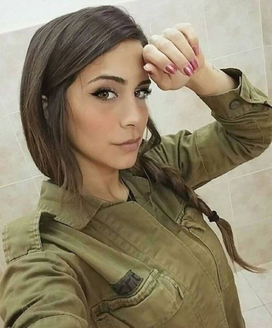 Орин Джули - очаровательный ветеран израильской армии (10 фото)