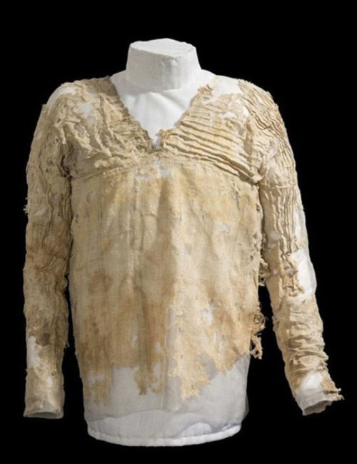 Самые древние образцы одежды, найденные археологами (8 фото)