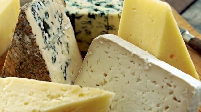 Можно ли отравиться сыром с плесенью
