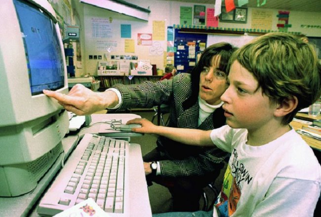 Как студент из США случайно парализовал тысячи компьютеров и навсегда изменил интернет