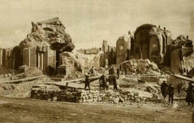 История о том как Полякам понадобилось 15 тысяч взрывов, чтобы уничтожить православный собор