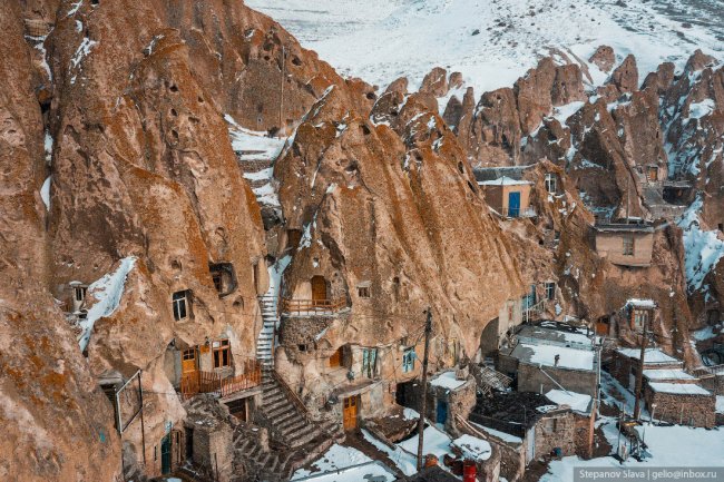 Кандован — старинная деревня в Иране среди скал