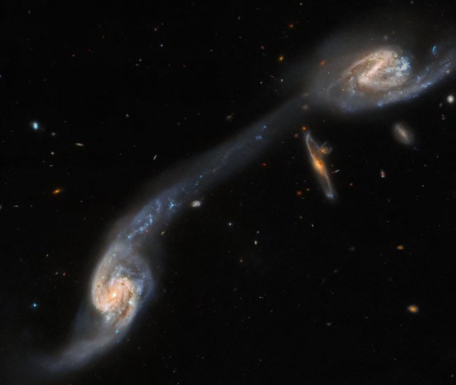 Космический календарь телескопа Хаббл 2023