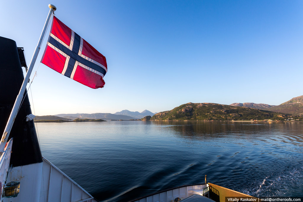 Норвегия 3. Норвегия флаг фьорды. Норвегия миддаг. Путешествие по Норвегии. Норвегия Эстетика.