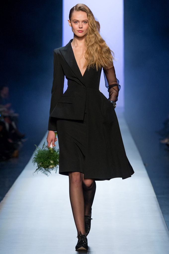Clear gaultier. Jean Paul Gaultier Spring 2015 Couture. Савана Готье. Все черные платья Gaultier.