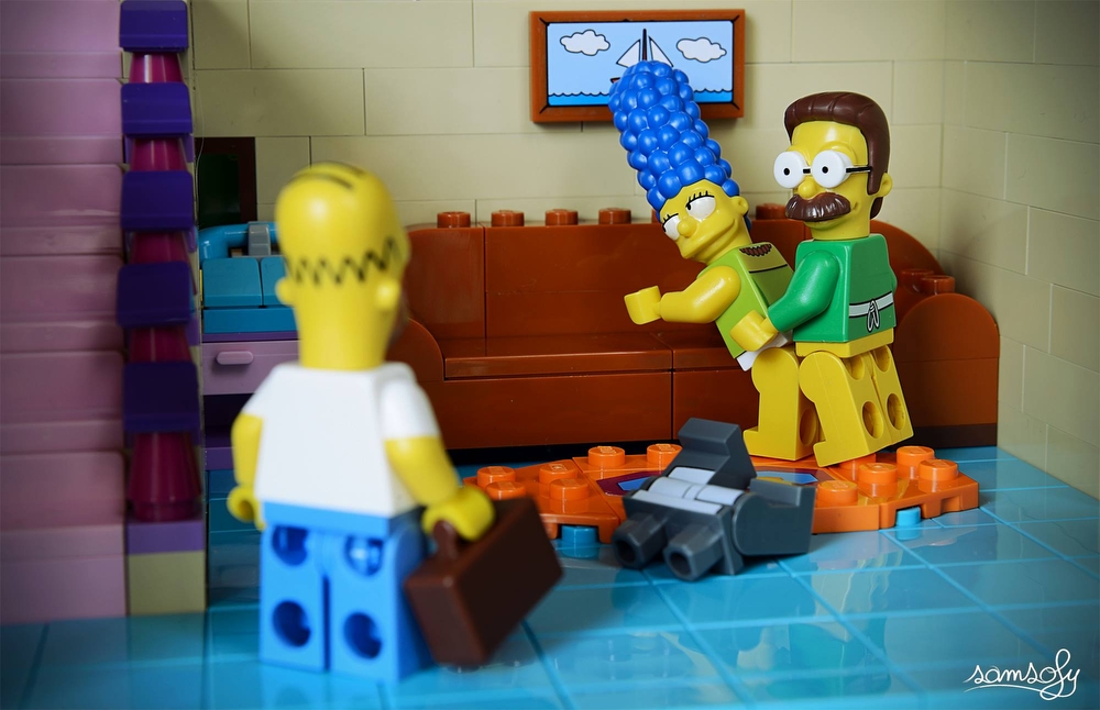 Тайная жизнь человечков из "Лего" .