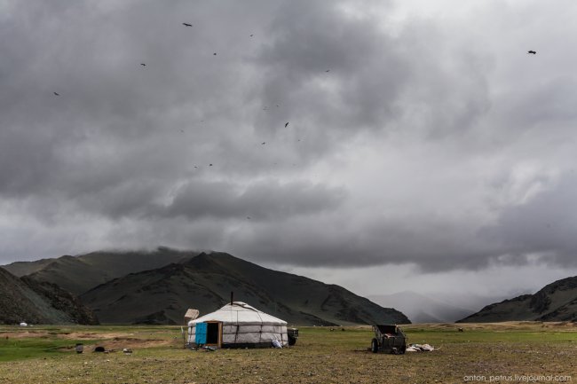 Суровый быт Монголии
