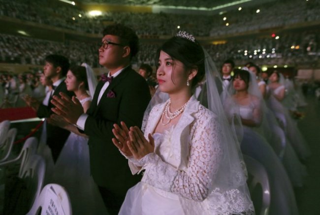 Массовая церемония бракосочетания в Южной Корее