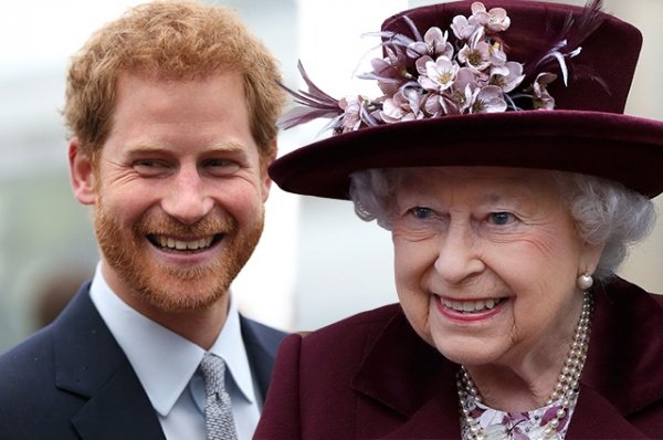 Королева Великобритании Елизавета II дала согласие на брак принца Гарри и М ...