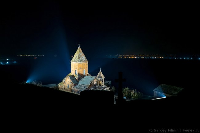 Армения: горы и монастыри