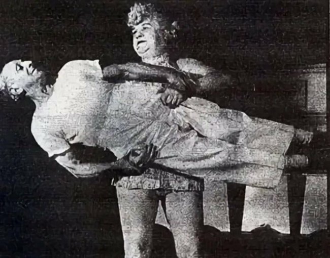 Женщина-силачка «Леди Геркулес», которая носила мужчин на руках