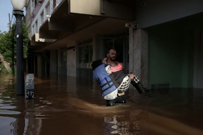 Смертоносное наводнение на юге Бразилии